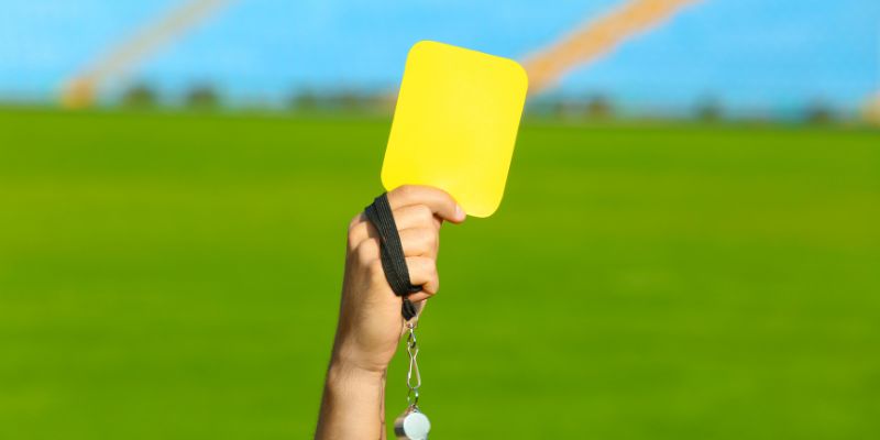 Hãy tránh những sai lầm nêu trên khi đặt kèo thẻ phạt